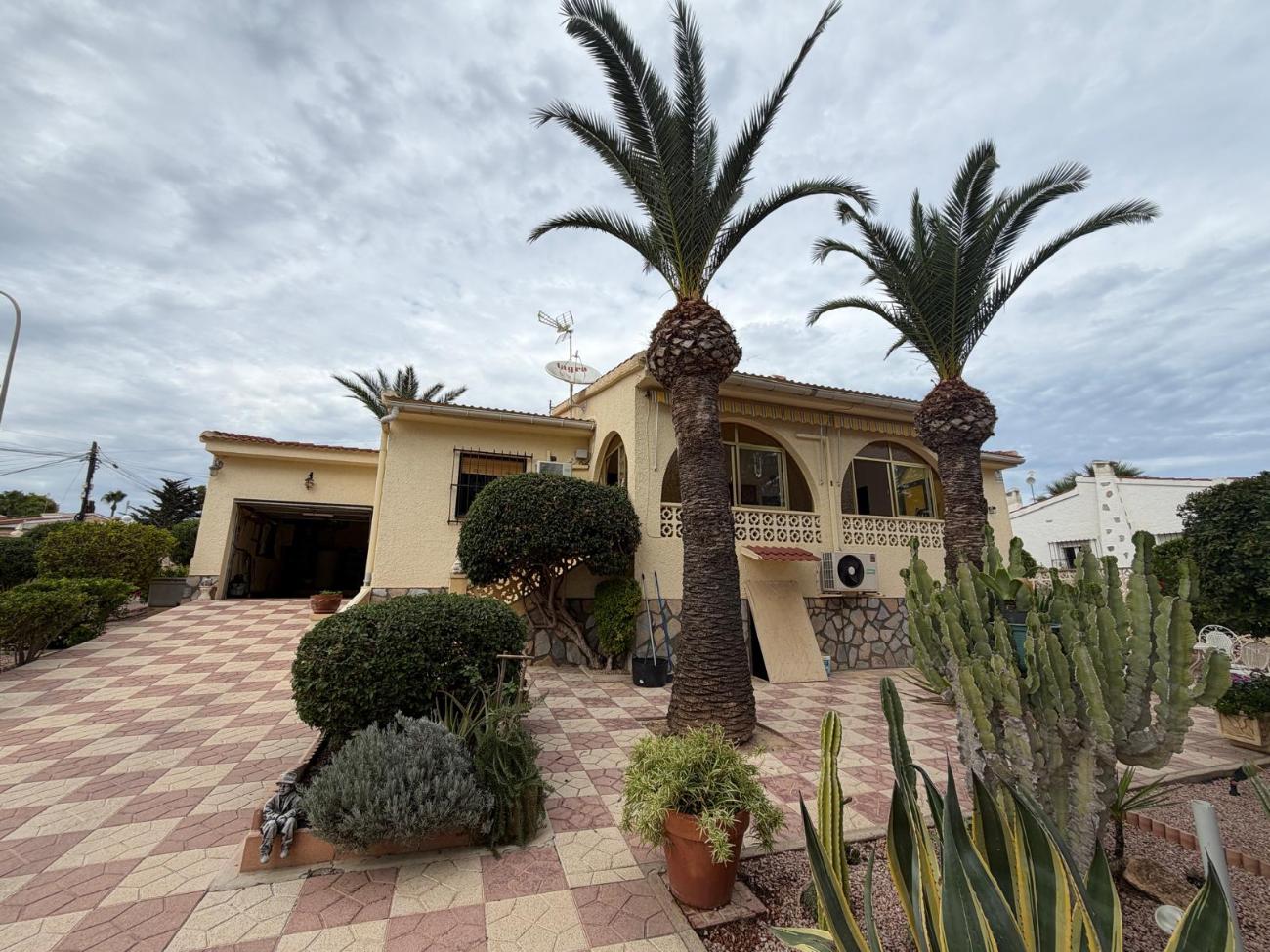  Espectacular villa independiente en alquiler